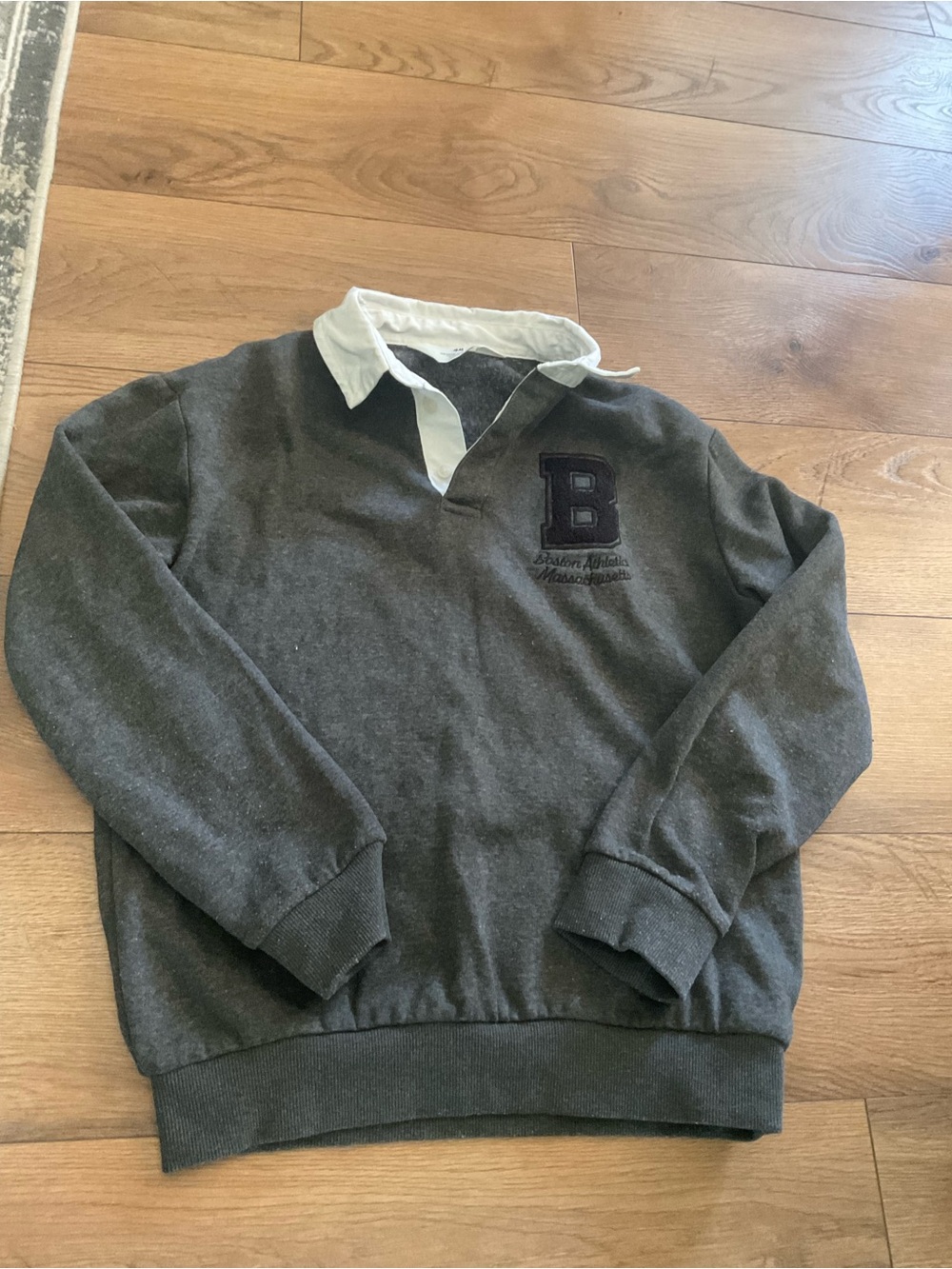 H&M Charcoal Gray Crewneck Rugby Sweater with White Collar